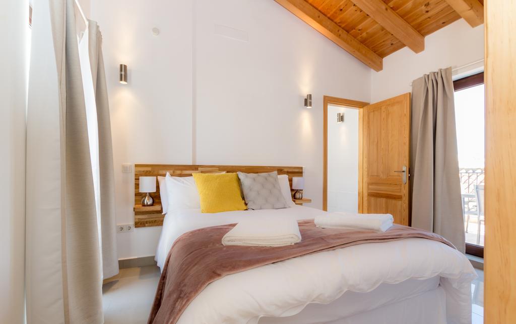 The Carpenter'S Boutique Apartments Marbella Habitación foto