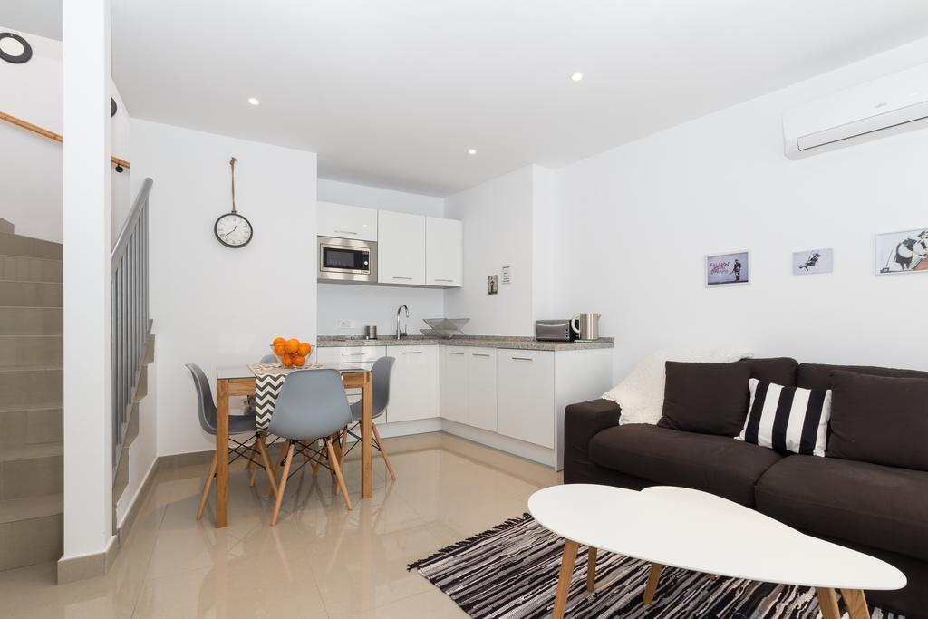 The Carpenter'S Boutique Apartments Marbella Habitación foto