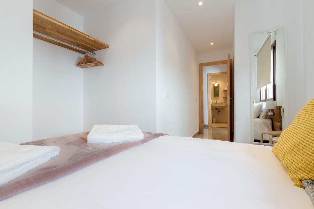 The Carpenter'S Boutique Apartments Marbella Habitación foto