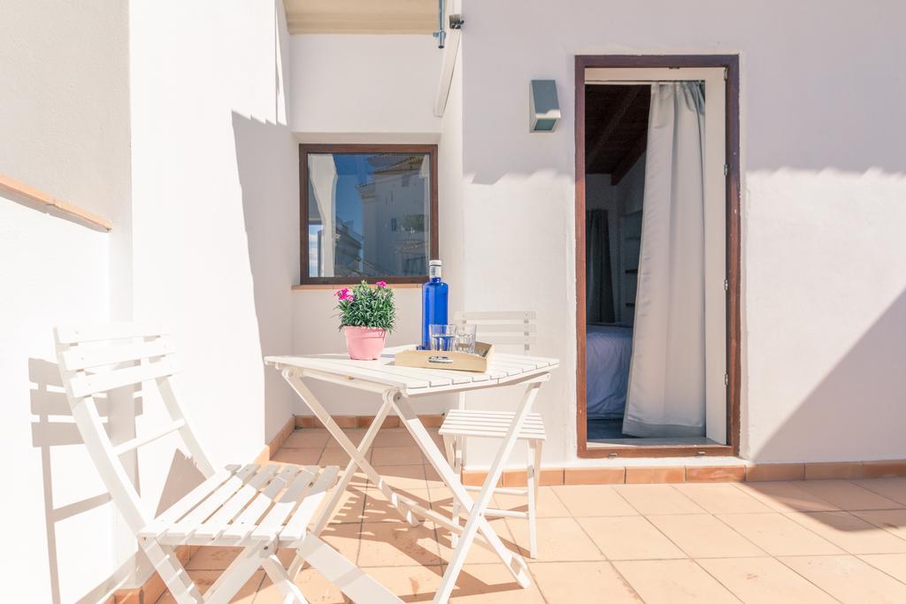 The Carpenter'S Boutique Apartments Marbella Habitación foto