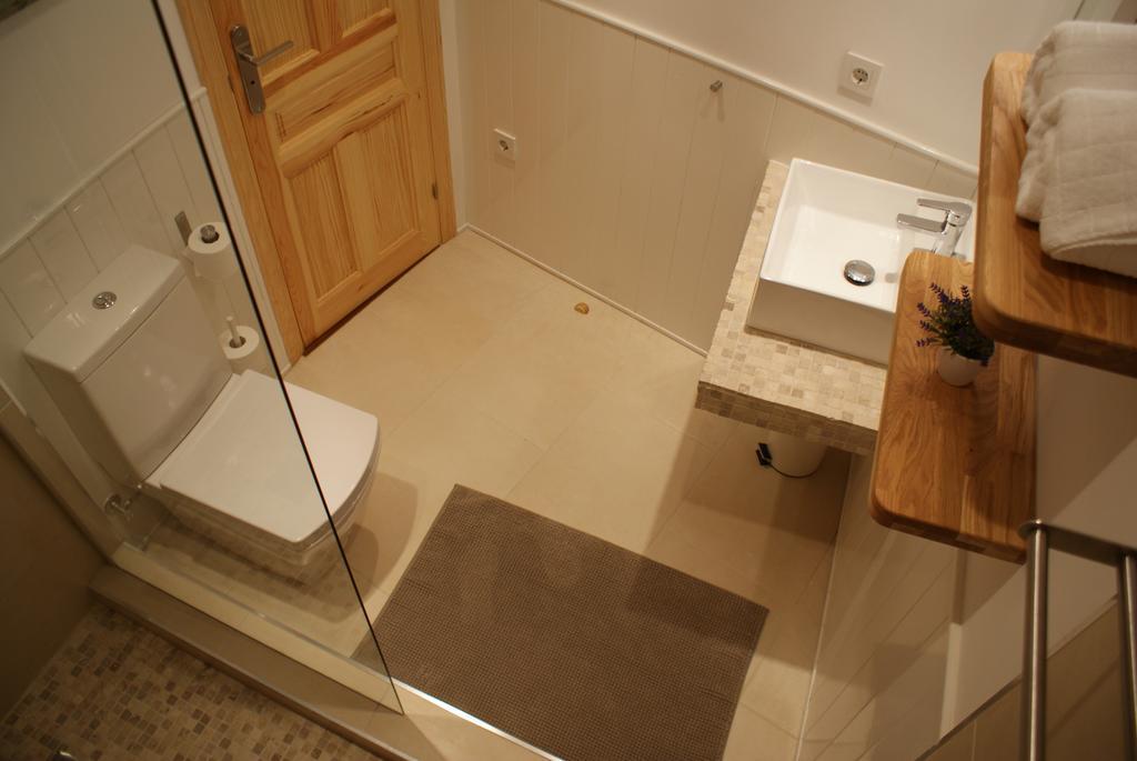 The Carpenter'S Boutique Apartments Marbella Habitación foto